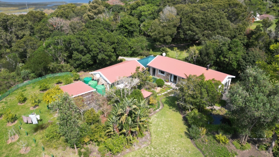 5 Bedroom Property for Sale in Eastford Western Cape